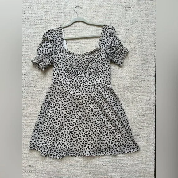 Dresses | Nordstrom Rack Smocked Sleeve Emma Dress | Poshmark